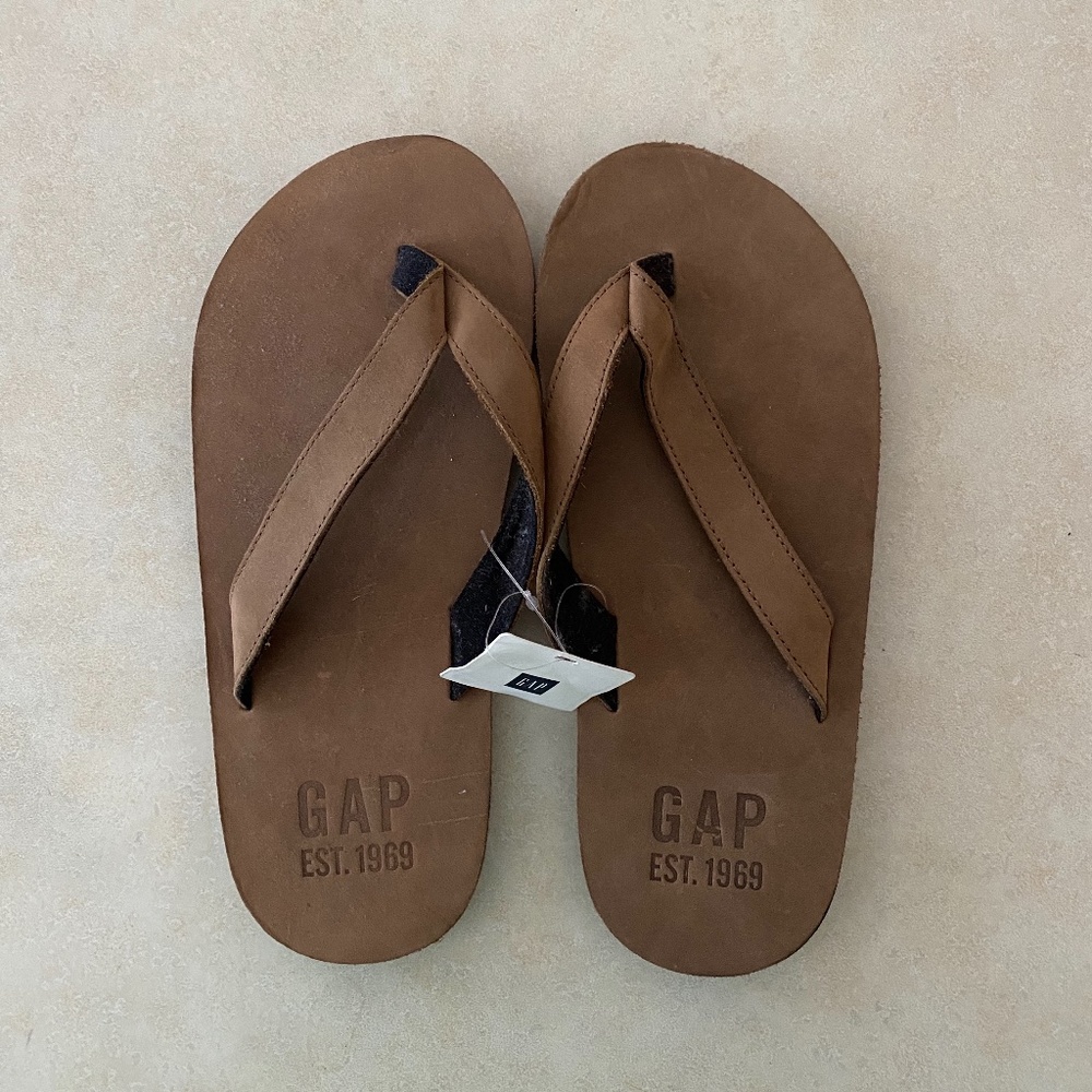 Men's Size 8 Leather Flip Flops-New